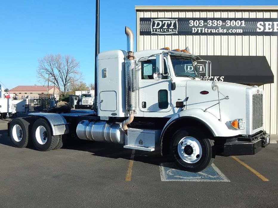 2009 Peterbilt 365 Tandem Axle Sleeper Cab  Conventional - Day Cab