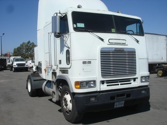 1997 Freightliner Flb110  Cab Chassis
