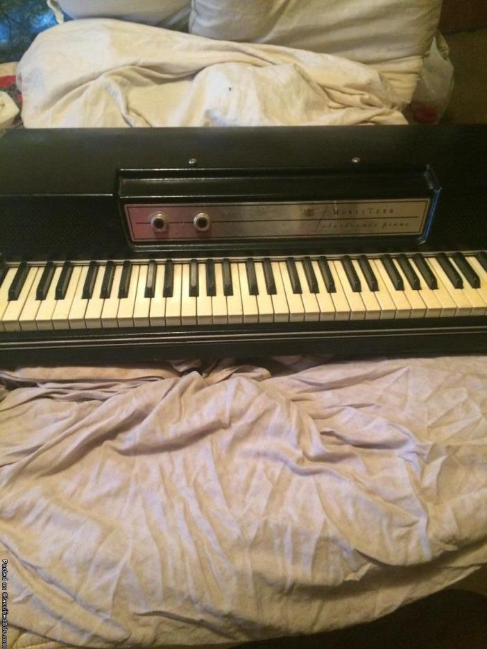 Wurlitzer electronic piano, 0