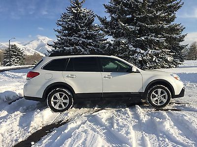 2014 Subaru Outback  2014 Subaru Outback2.5i Premium/Moon Roof