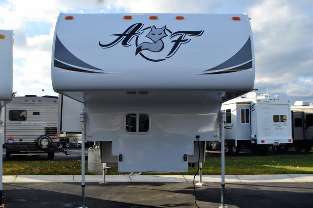 2015 Arctic Fox Arctic Fox 811