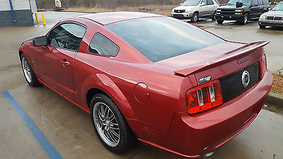 2005 Ford Mustang Premium 2005 Ford Mustang GT Premium V8 Manual 5spd Leather Shaker MP3 Custom Wheels