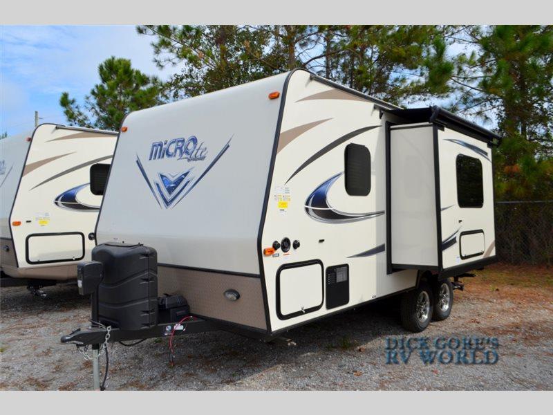 2017 Forest River Flagstaff Micro Lite 21FBRS