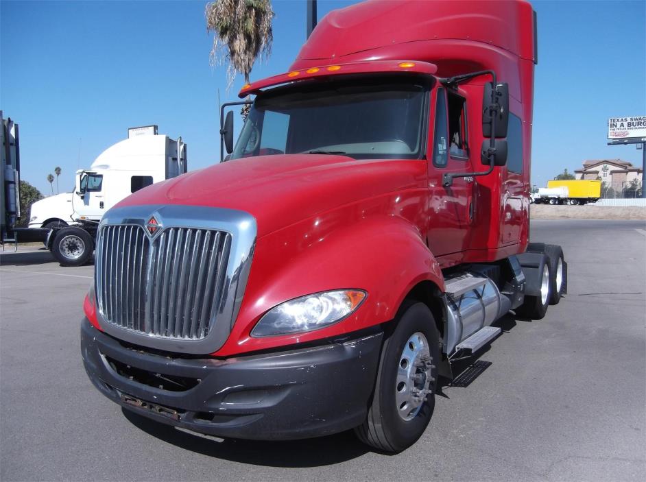 2010 International Prostar  Conventional - Sleeper Truck