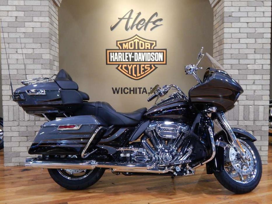 2016  Harley-Davidson  CVO™ Road Glide™ Ultra