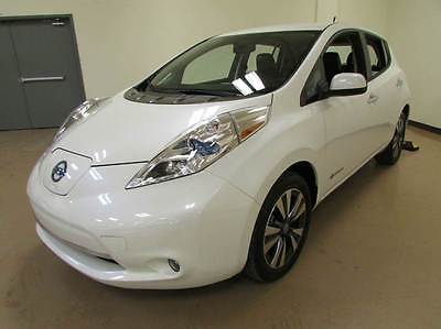 2014 Nissan Leaf SL Hatchback 4-Door 2014 Nissan LEAF SL 4dr Hatchback