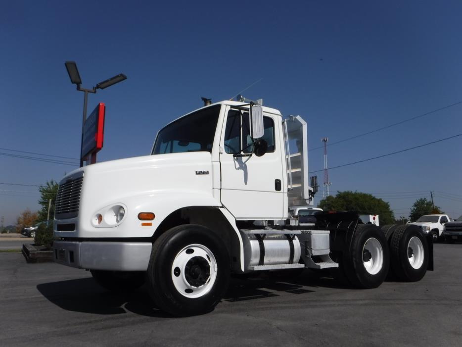 2004 Freightliner Fl112  Cab Chassis