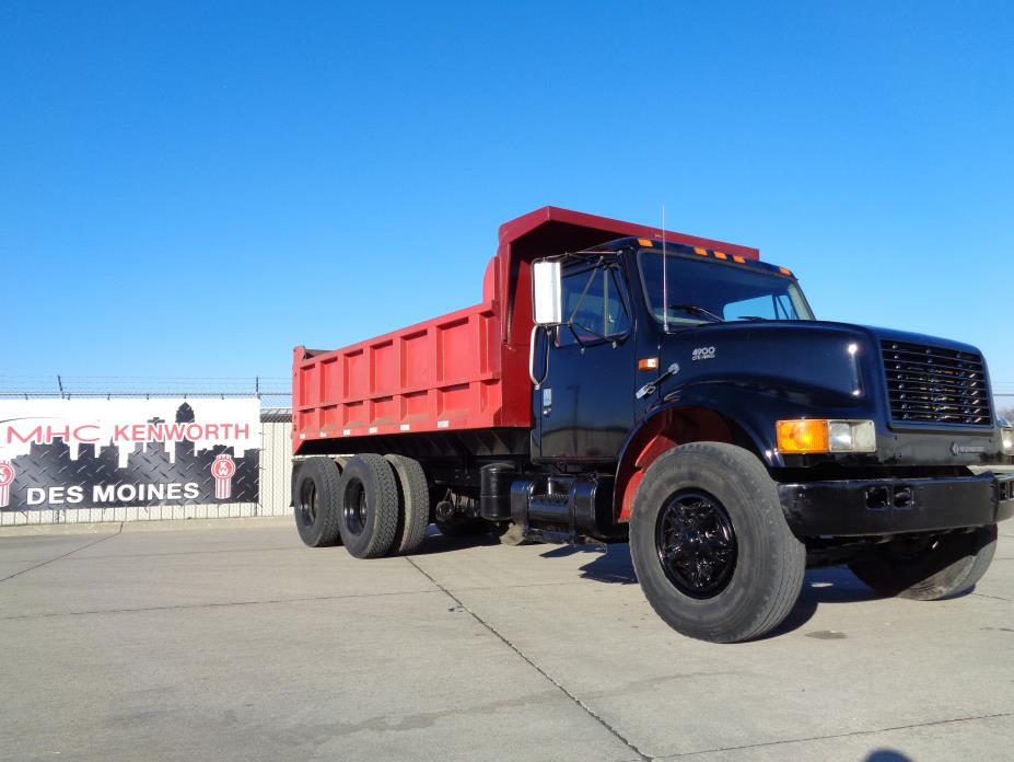 1996 Navistar 4900  Dump Truck