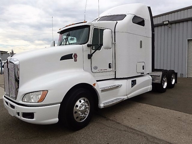 2013 Kenworth T660  Cab Chassis