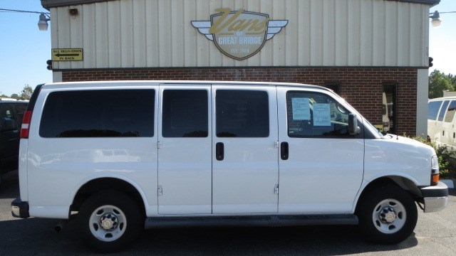 2014 Chevrolet Express 2500  Passenger Van