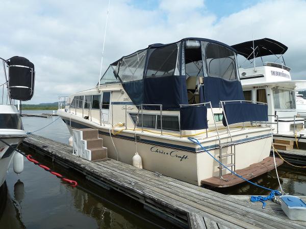 1982 CHRIS - CRAFT Catalina