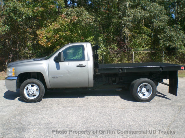 2009 Chevrolet 3500hd Flatbed Just 22k Miles Drw  Flatbed Truck