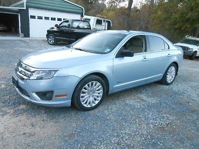 2010 Ford Fusion CLOTH 2010 FORD FUSION HYBIRD- MINOR DAMAGE ON THE REAR , SELLING CHEAP