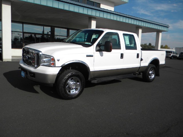 2006 Ford F-250 SD XLT Crew Cab Short Bed 4WD