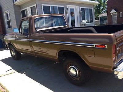 1979 Ford F-350  1979 FORD F 350 Racing Classic