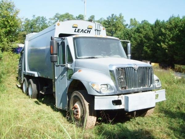 2005 International Workstar 7400  Garbage Truck