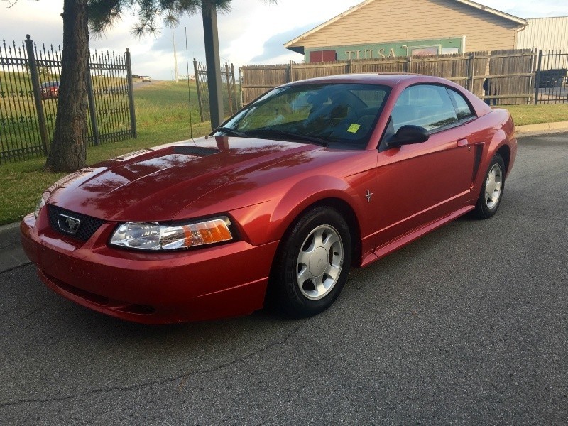 2000 Ford Mustang *Low Miles *Runs Great