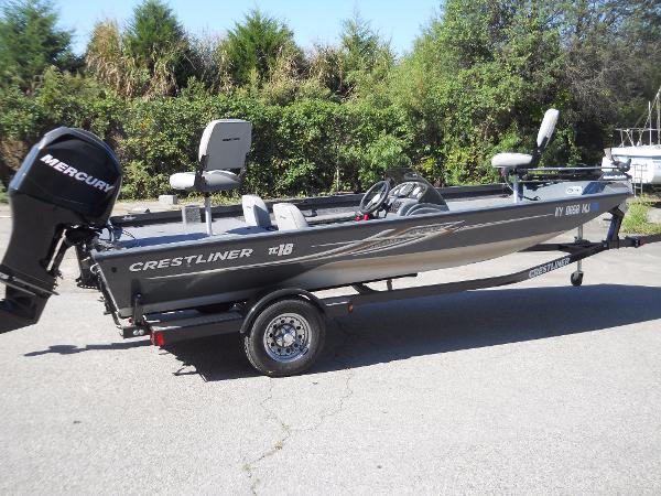 2012 Crestliner TC 18