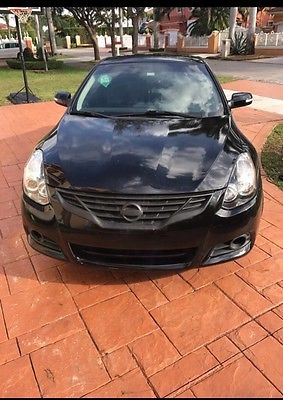 2010 Nissan Altima 2.5 every option on it  except navigation 2010 nissian altima coupe 2.5