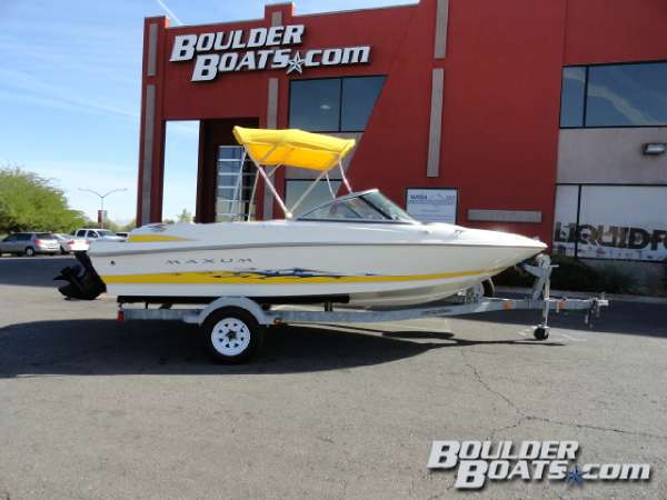 2005 Maxum 1800MX Sport Boat