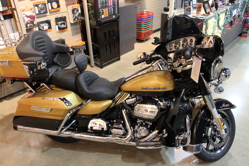 2015 Harley-Davidson XL883N - Sportster Iron 883