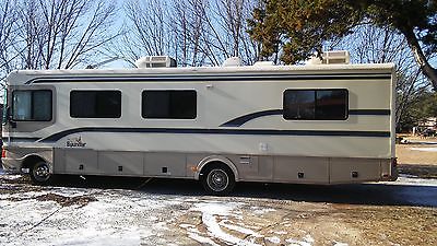motorhome class a 32ft fleetwood 97model with only  64000 miles