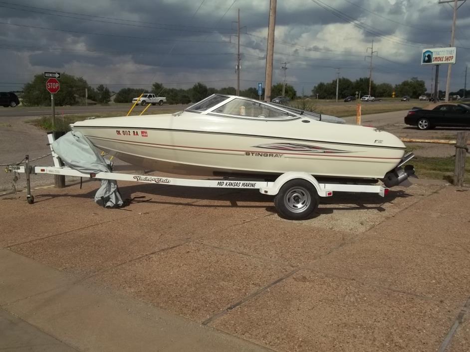 2009 Stingray Boats 180 RX