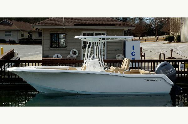 2017  Tidewater Boats  220 LXF