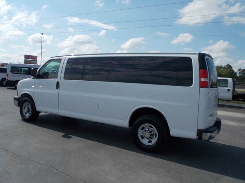 2013 Chevrolet Express  3500 3  Passenger Van