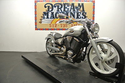Victory Vegas  2005 Victory Vegas *Extras* $5,610 Book Value*