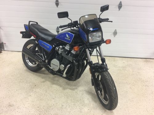 1985 Honda CB  1985 Honda CB700SC Nighthawk S Black and Blue