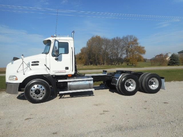 2007 Mack Vision Cx613  Conventional - Day Cab