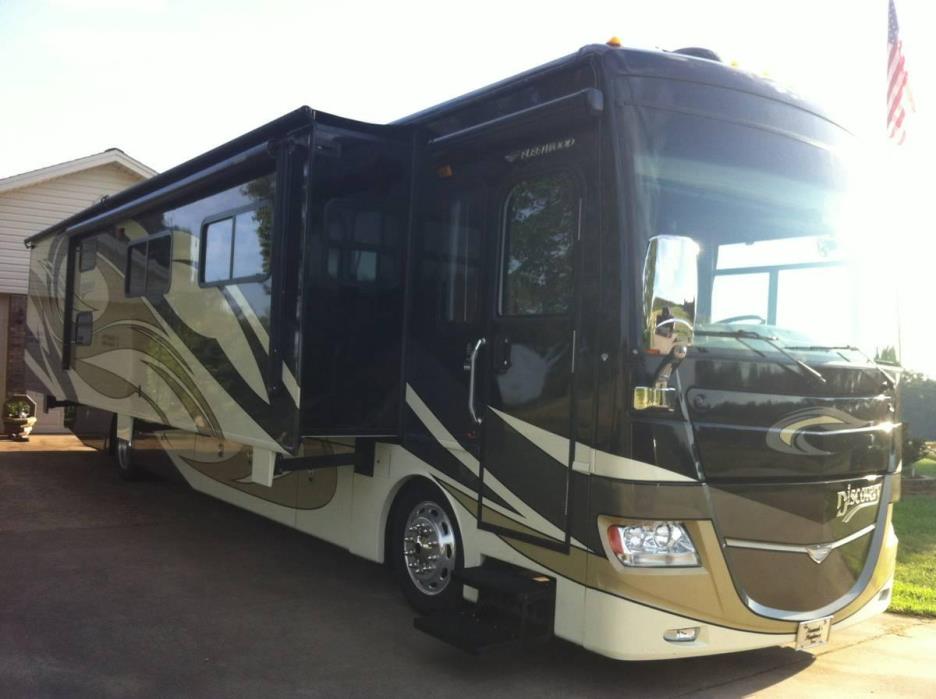 2011 Fleetwood Discovery 40G