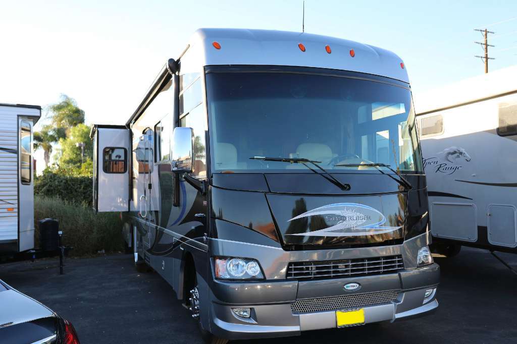 2011 Winnebago Itasca 32H