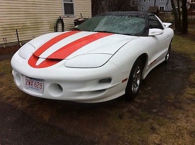 2000 Pontiac Trans Am  2000 Pontiac Firebird Trans Am LS1 V8 5.7L LOW MILES NEEDS NOTHING, EXTRAS