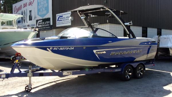 2014 Malibu 23 LSV WAKESETTER