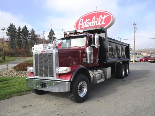 2016 Peterbilt 389  Dump Truck