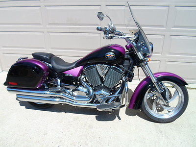 2005 Victory Kingpin  2005 Victory Kingpin Arlen Ness Signature Series Special Edition (250 Made)