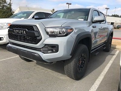 2017 Toyota Tacoma  VERY RARE DUAL TRD EXHAUST SUSPENSION 4X4 V6 NAV LEATHER LOADED