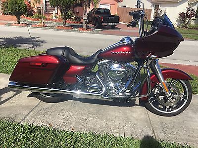 2015 Harley-Davidson Touring  2015 Harley Davidson Road Glide SunGlow Red with Accessories