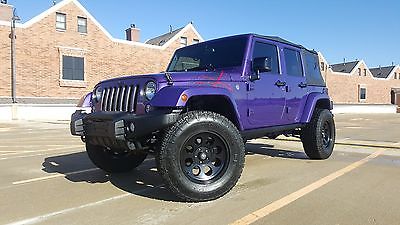 2016 Jeep Wrangler UNLIMITED 2016 JEEP WRANGLER SAHARA UNLIMITED JK WITH ONLY 7K.MILES !!!