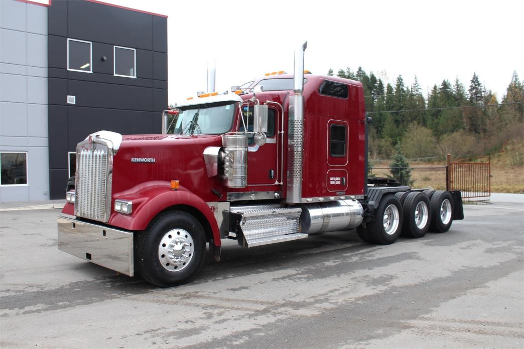 2012 Kenworth W900  Conventional - Sleeper Truck