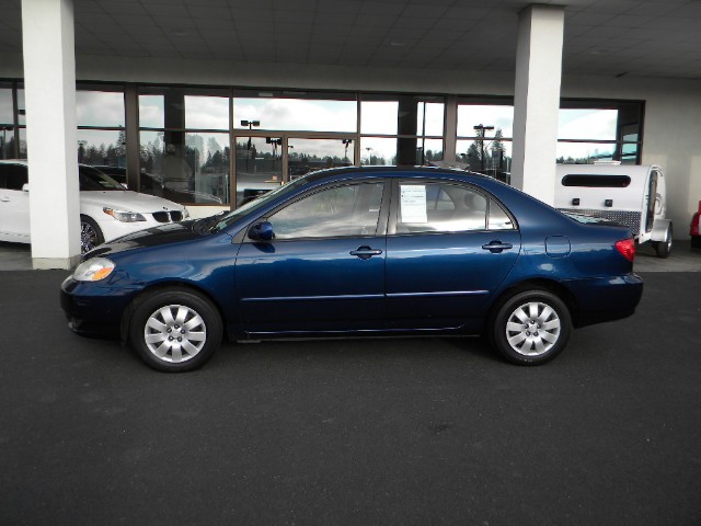 2003 Toyota Corolla LE