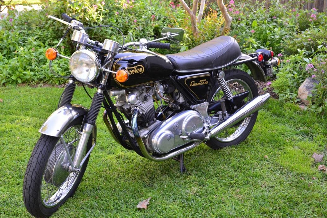 1971 Norton COMMANDO 750