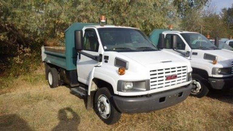 2004 Gmc C5500  Dump Truck