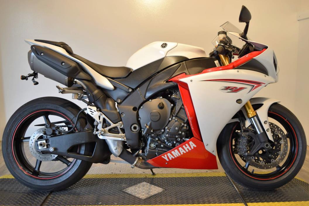 2014 Yamaha V-MAX - VMX17