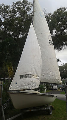 Boston Whaler 5.2 17' Harpoon Daysailor