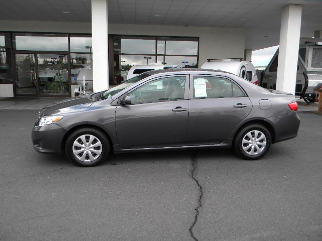 2009 Toyota Corolla XLE 4-Speed AT