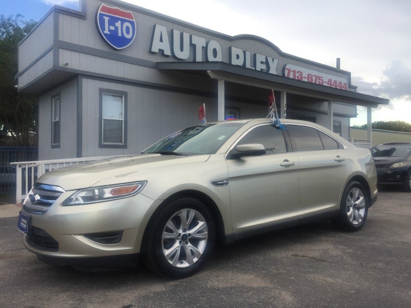 2010 Ford Taurus 4dr Sdn SEL FWD