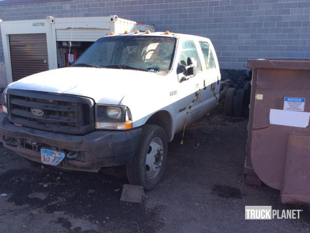 2004 Ford F-550 Super Duty 4x4  Cab Chassis